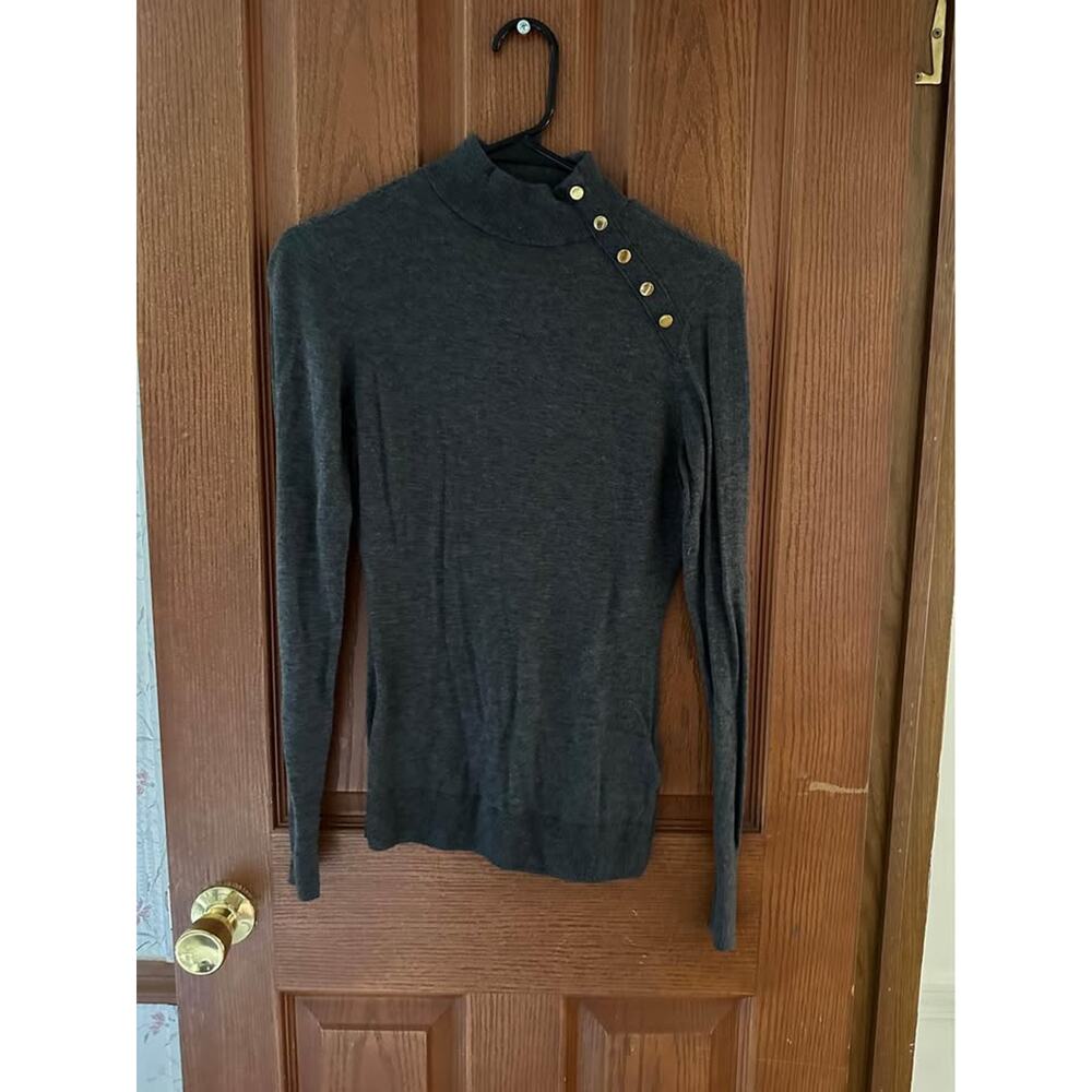 Women’s dress short turtle neck sweater size Xs gray
